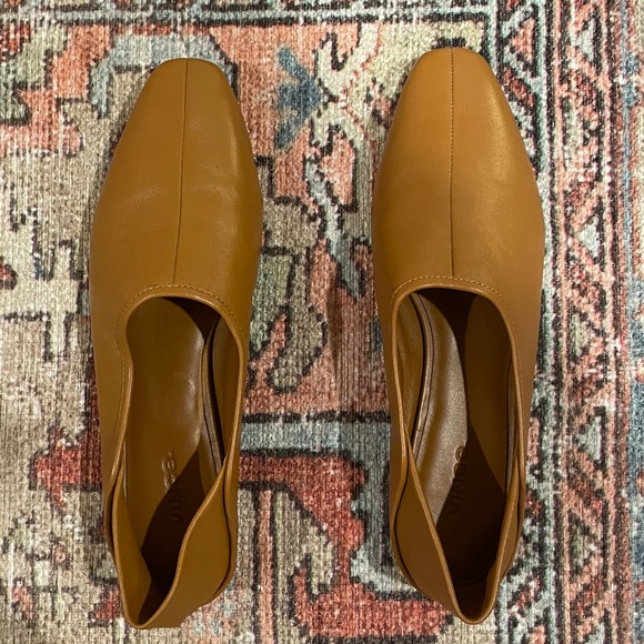 Vince Shoes - Vince Branine Leather Loafer